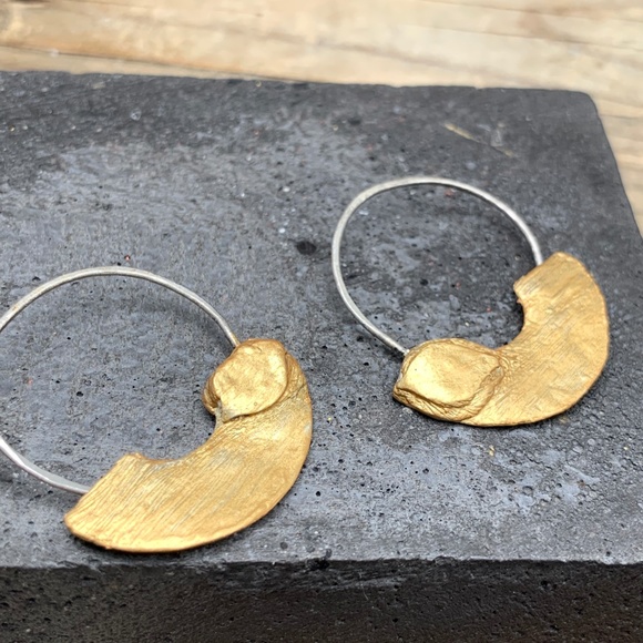Matana handmade geometric silver / gold earrings - Picture 3 of 7